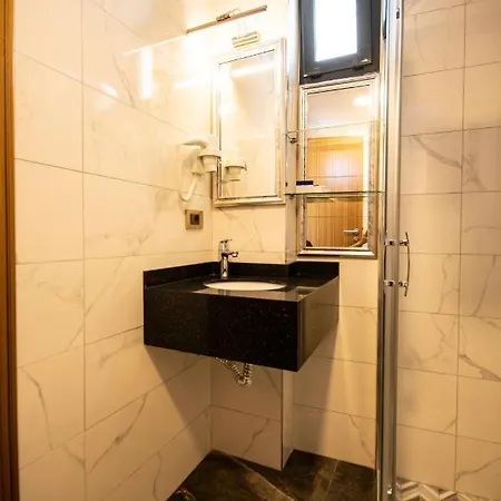 Eliza Hotel 4*